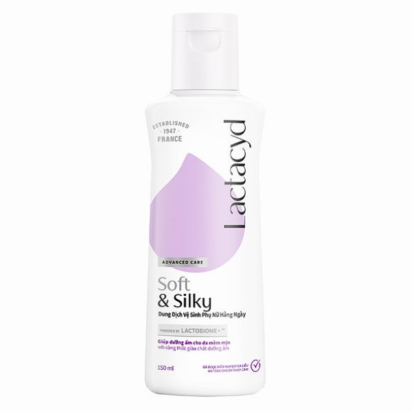 Dung Dịch Vệ Sinh Phụ Nữ Lactacyd Soft & Silky 150Ml